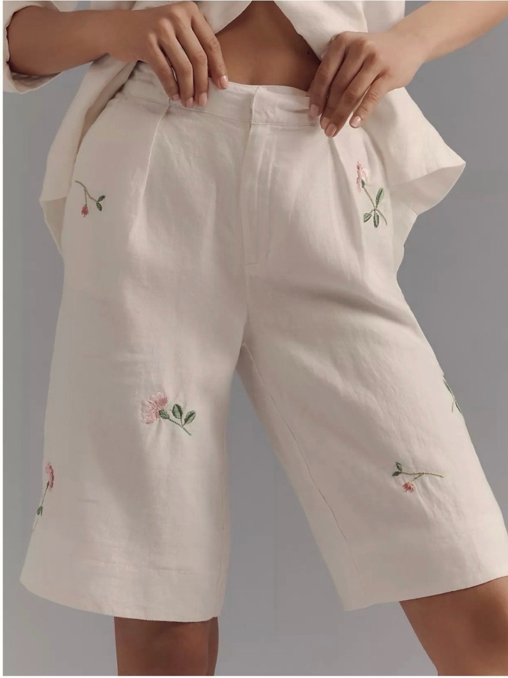Anthropologie Floral Embroidered Bermuda Shorts - SOLD OUT 🌼